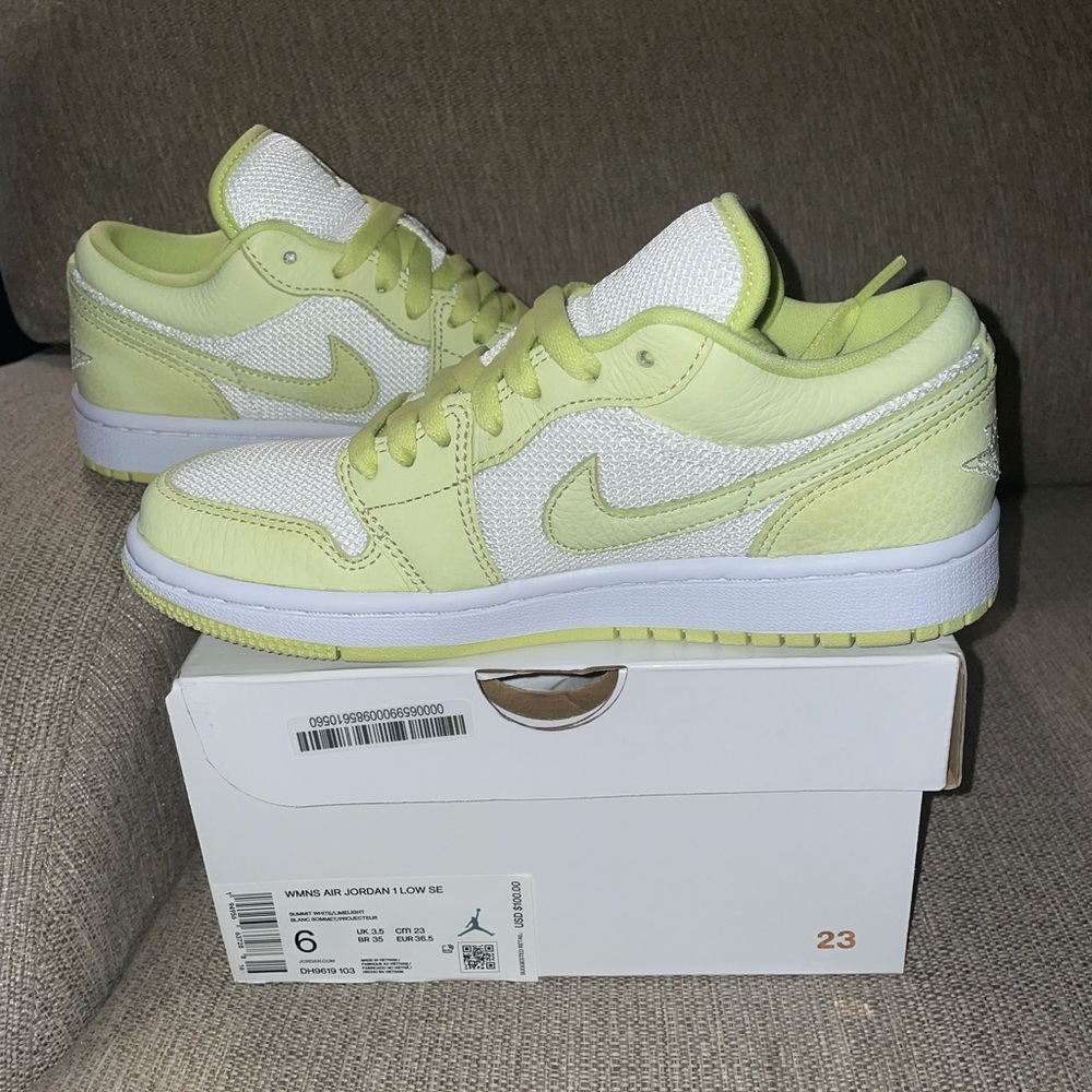 Air Jordan 1 Low Limelight